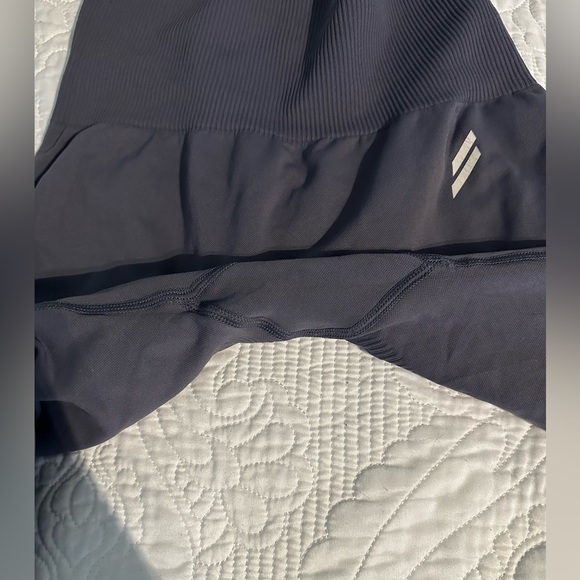 DOYOUEVEN Women's Gray Seamless Ribbed High Waist Athletic Leggings - Picture 4 of 6